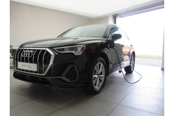 AUDI Q3 45 TFSIe 245 ch S tronic 6