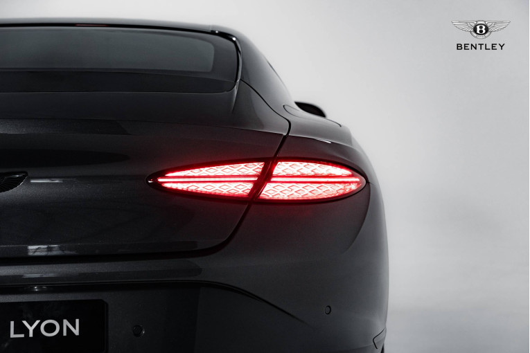 BENTLEY Continental GT V8 680 ch PHEV occasion Dardilly 7