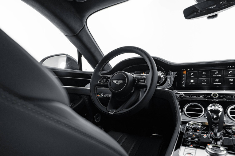 BENTLEY Continental GT V8 680 ch PHEV occasion Dardilly 10