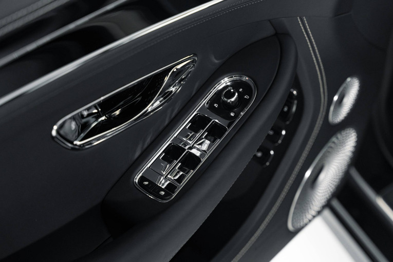 BENTLEY Continental GT V8 680 ch PHEV occasion Dardilly 19