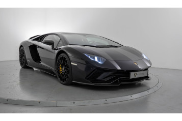 LAMBORGHINI Aventador S 6.5 V12 740