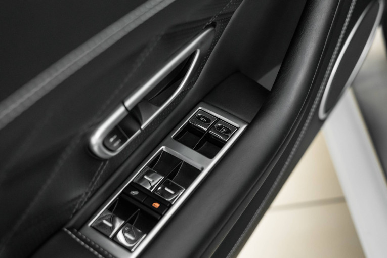 BENTLEY Continental GTC V8 4.0 507 ch BVA occasion Dardilly 23