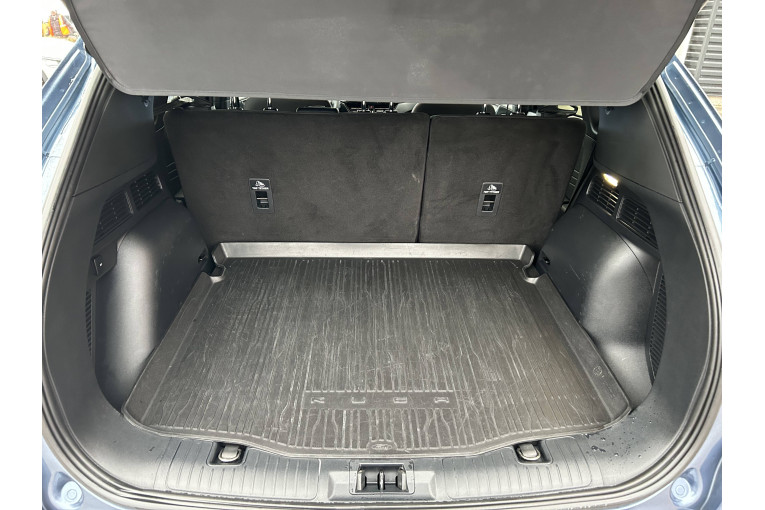 FORD Kuga 2.5 Duratec 190 ch FlexiFuel FHEV E85 Powershift occasion Chenôve 11