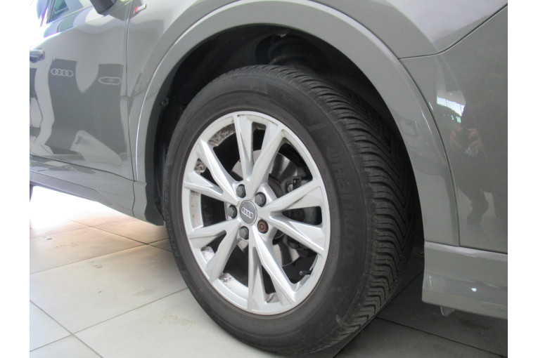 AUDI Q3 35 TDI 150 ch S tronic 7 occasion Épinal 8