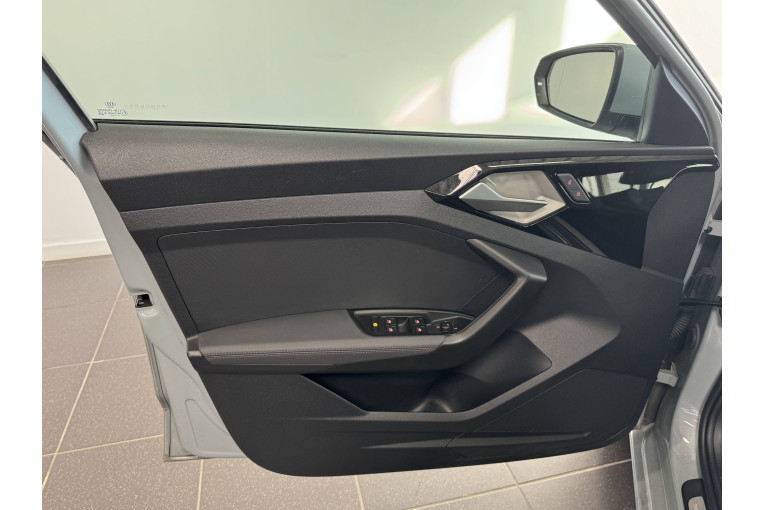 AUDI A1 Sportback 25 TFSI 95 ch BVM5 occasion Sausheim 14