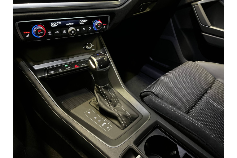 AUDI Q3 45 TFSIe 245 ch S tronic 6 occasion Sausheim 11