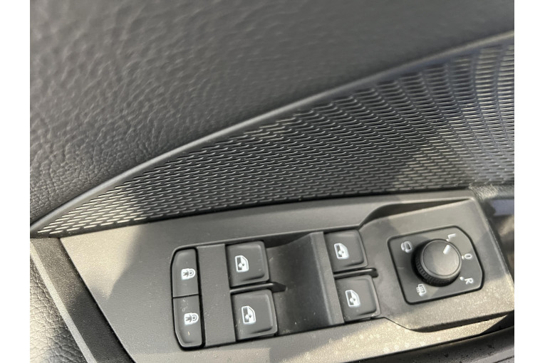 SKODA Octavia Combi 2.0 TDI 150 ch SCR DSG7 occasion Épinal 28