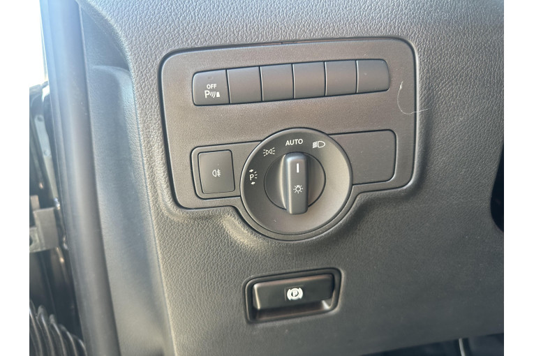 MERCEDES VITO FOURGON 114 CDI LONG BVM RWD occasion Chenôve 14
