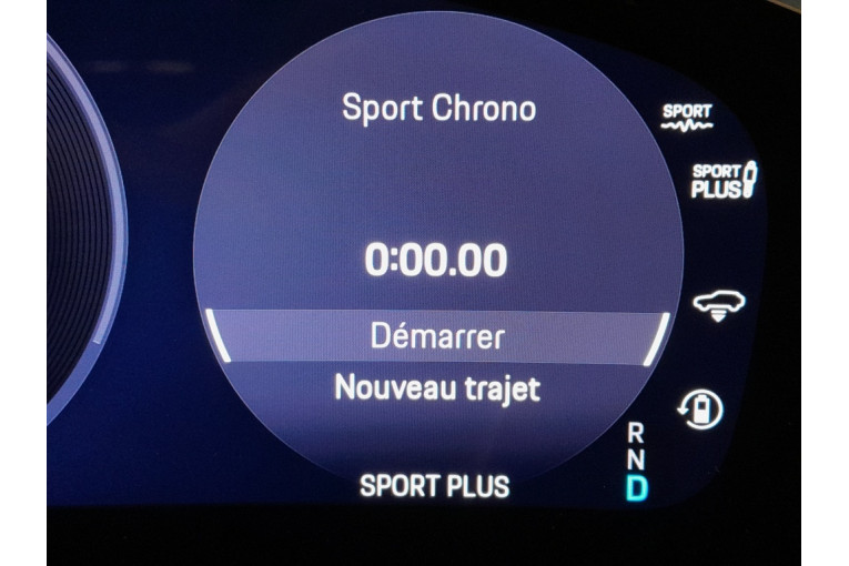 PORSCHE Macan Turbo 639 ch occasion Chenôve 26