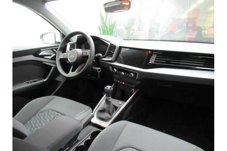 AUDI A1 Sportback 25 TFSI 95 ch BVM5 occasion Épinal 5