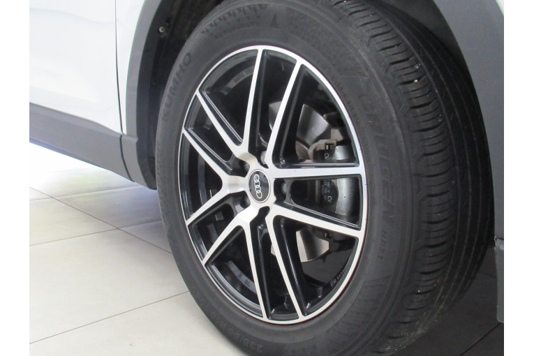 AUDI Q3 35 TFSI 150 ch S tronic 7 occasion Épinal 8