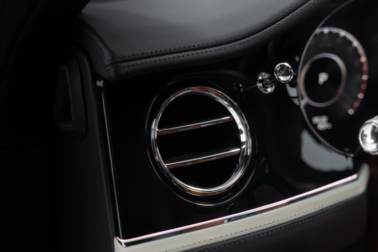 BENTLEY Flying Spur Hybrid V8 4.0 782ch BVA occasion Dardilly 3