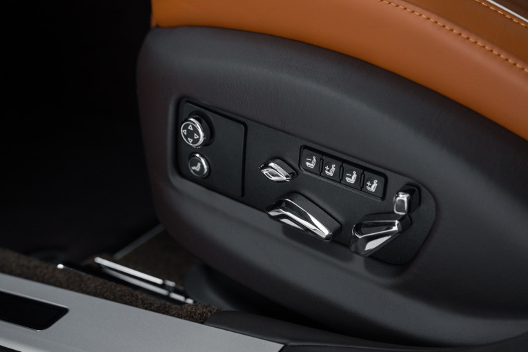 BENTLEY Flying Spur Hybrid V8 4.0 782ch BVA occasion Dardilly 9