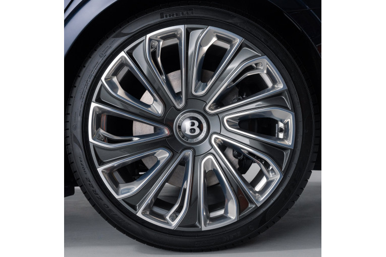BENTLEY Flying Spur Hybrid V8 4.0 782ch BVA occasion Dardilly 25