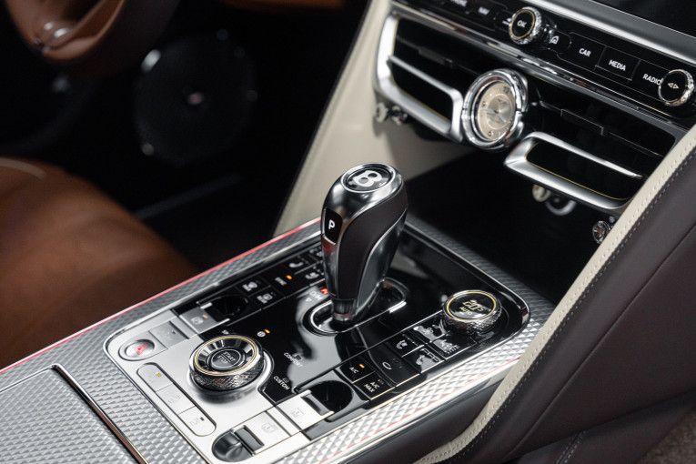 BENTLEY Flying Spur Hybrid V8 4.0 782ch BVA occasion Dardilly 56