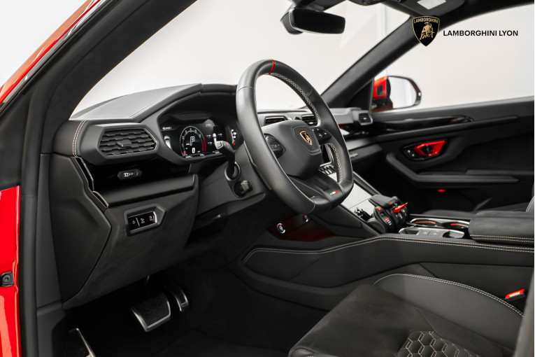 LAMBORGHINI Urus 4.0 V8 666 ch BVA8 occasion Dardilly 11