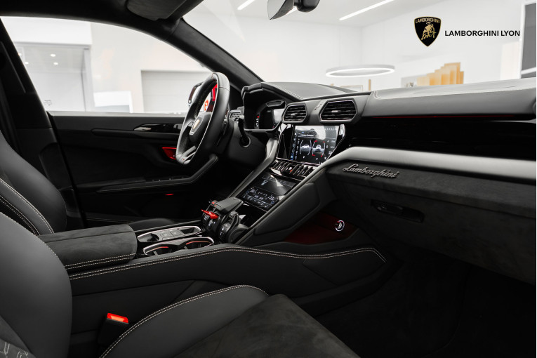 LAMBORGHINI Urus 4.0 V8 666 ch BVA8 occasion Dardilly 14