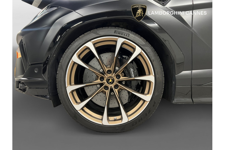 LAMBORGHINI Urus 4.0 V8 666 ch BVA8 occasion Le cannet 9