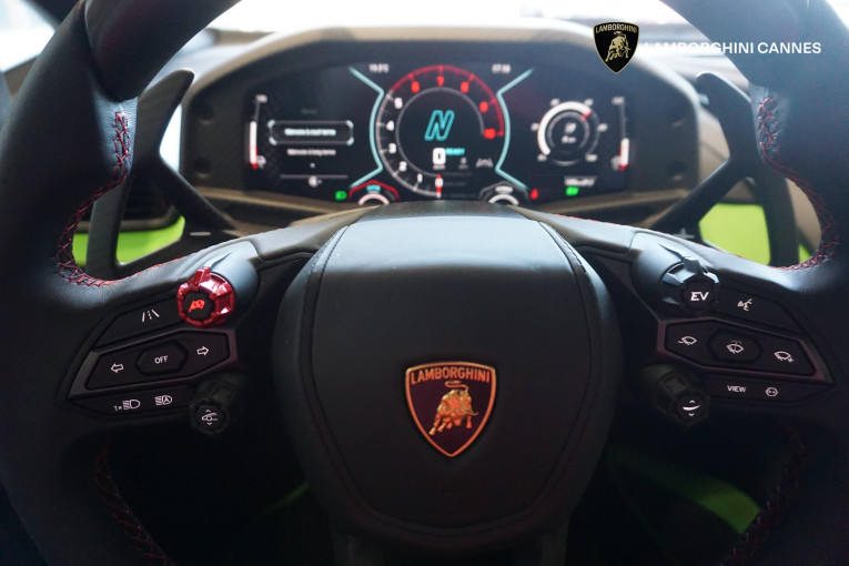 LAMBORGHINI Revuelto 6.5 V12 1015 occasion Le cannet 8