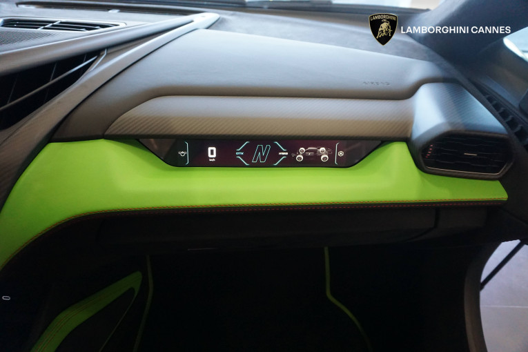 LAMBORGHINI Revuelto 6.5 V12 1015 occasion Le cannet 14