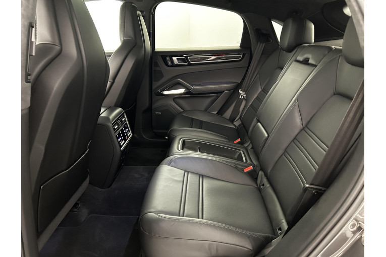 PORSCHE Cayenne Coupe E-Hybrid 4.0 V8 680 ch Tiptronic BVA occasion Sausheim 13