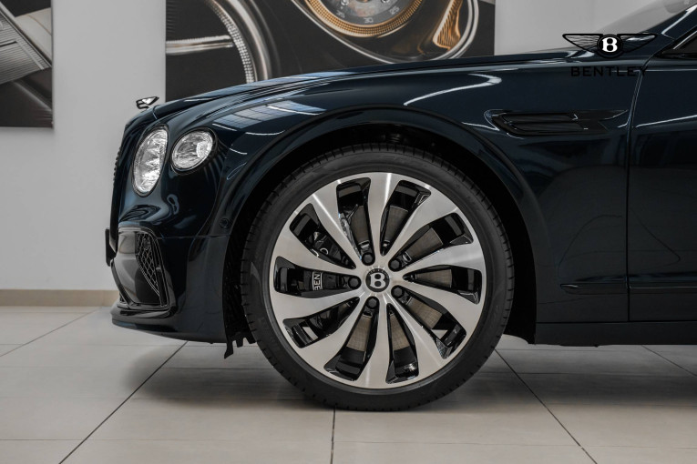 BENTLEY Flying Spur Hybrid V8 4.0 680 ch BVA occasion Dardilly 13