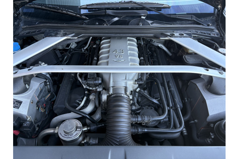 ASTON MARTIN Vantage Roadster V8 occasion Chenôve 20