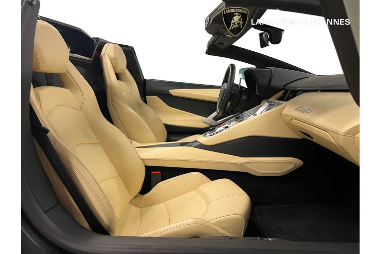 LAMBORGHINI Aventador Roadster 6.5 V12 LP 700-4 occasion Le cannet 11