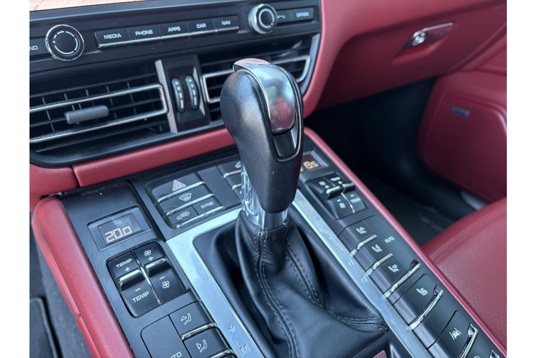 PORSCHE Macan S 3.0 354 ch occasion Chenôve 29
