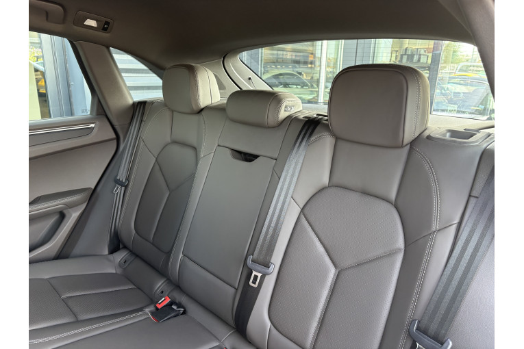 PORSCHE Macan 2.0 245 ch occasion Chenôve 13