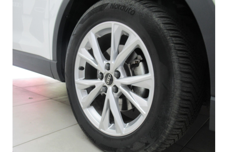 AUDI Q3 35 TFSI 150 ch S tronic 7 occasion Épinal 8