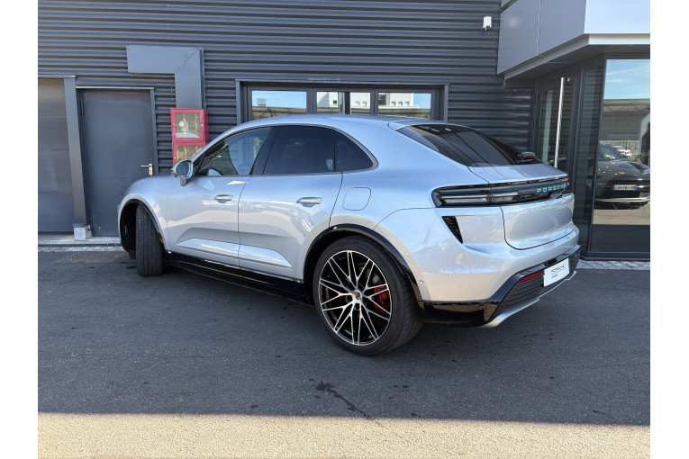 PORSCHE Macan Turbo 639 ch occasion Chenôve 3