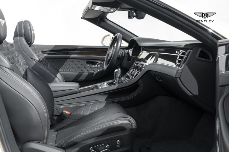 BENTLEY Continental GTC V8 4.0 550 ch BVA occasion Dardilly 29