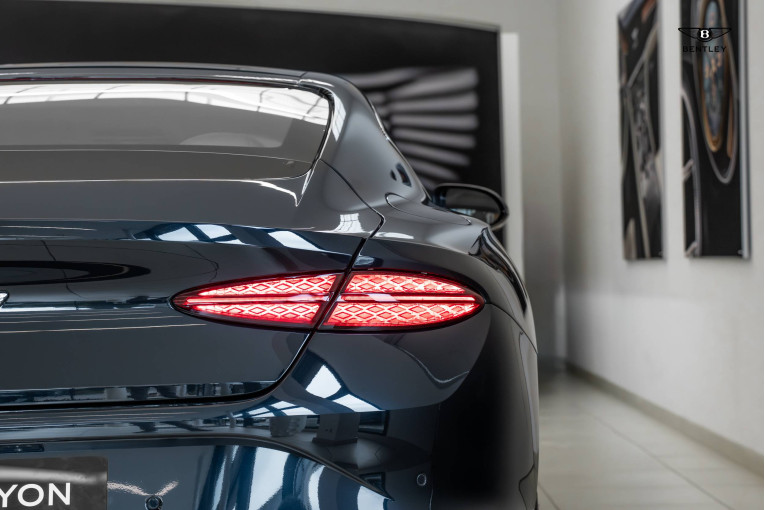 BENTLEY Continental GT V8 680 ch PHEV occasion Dardilly 12