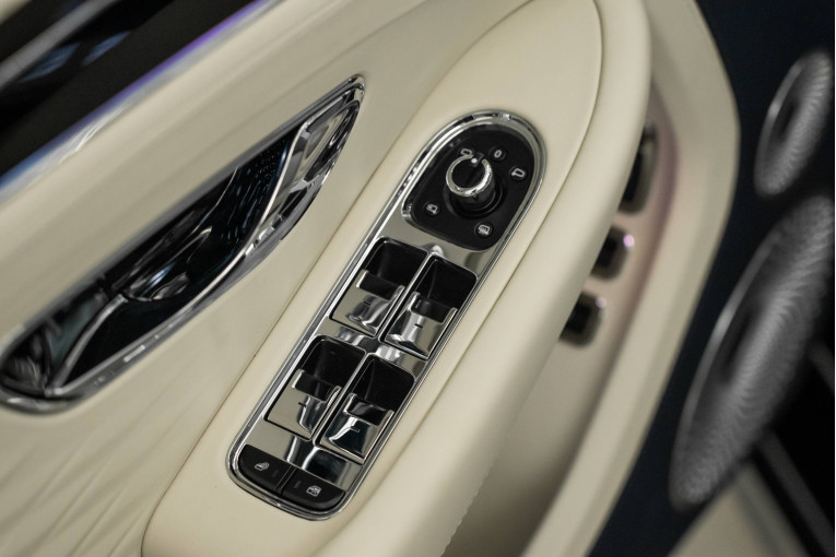 BENTLEY Continental GT V8 680 ch PHEV occasion Dardilly 19