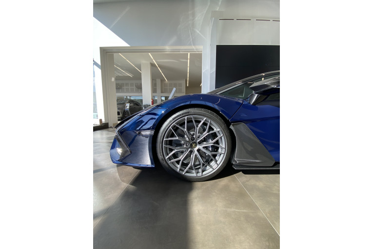 LAMBORGHINI Revuelto 6.5 V12 1015 occasion Dardilly 4
