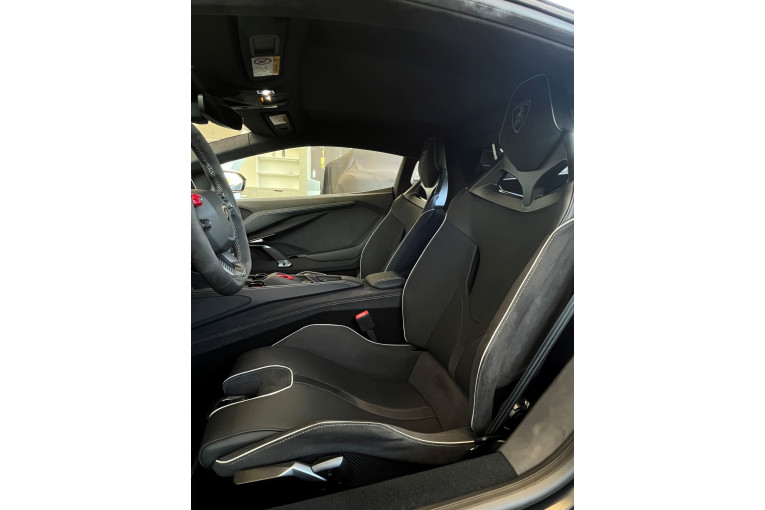 LAMBORGHINI Revuelto 6.5 V12 1015 occasion Dardilly 13