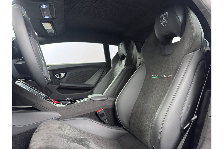 LAMBORGHINI Huracan Tecnica 5.2 V10 640 RWD LDF7 occasion Sausheim 8