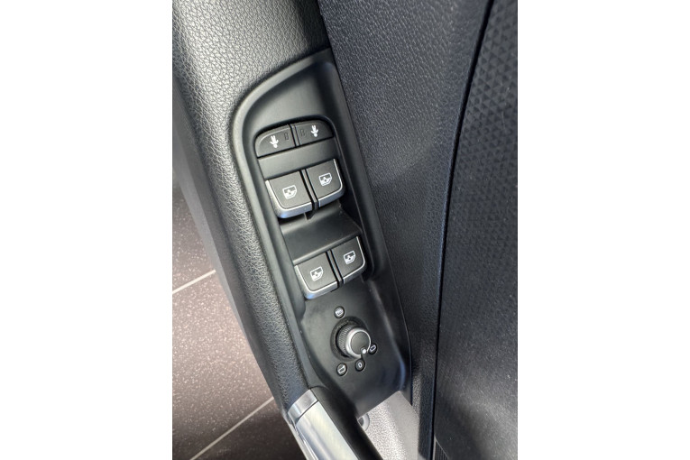 AUDI Q2 35 TDI 150 S tronic 7 quattro occasion Sausheim 14
