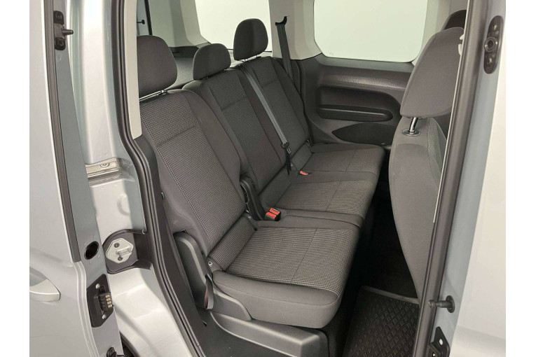 VOLKSWAGEN UTILITAIRES Caddy 2.0 TDI 102 BVM6 5 PLACES occasion Sausheim 13
