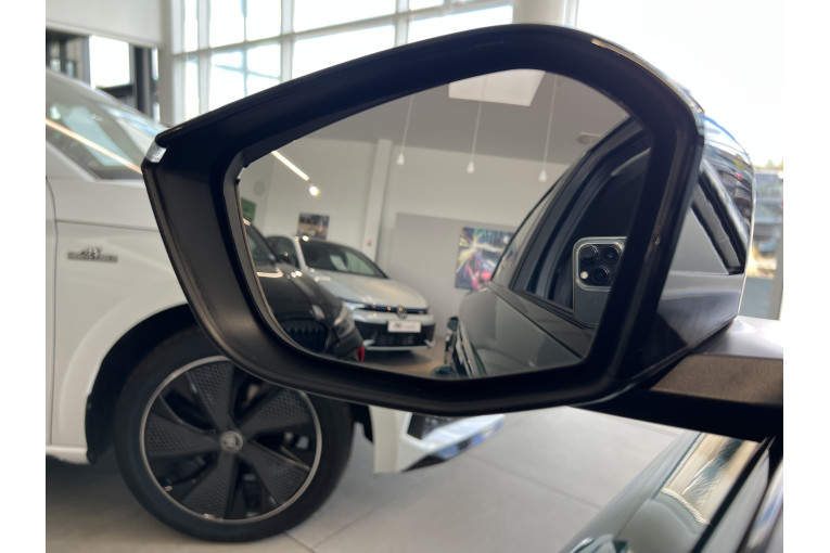 PEUGEOT 308 SW PHEV 180 e-EAT8 occasion Épinal 4