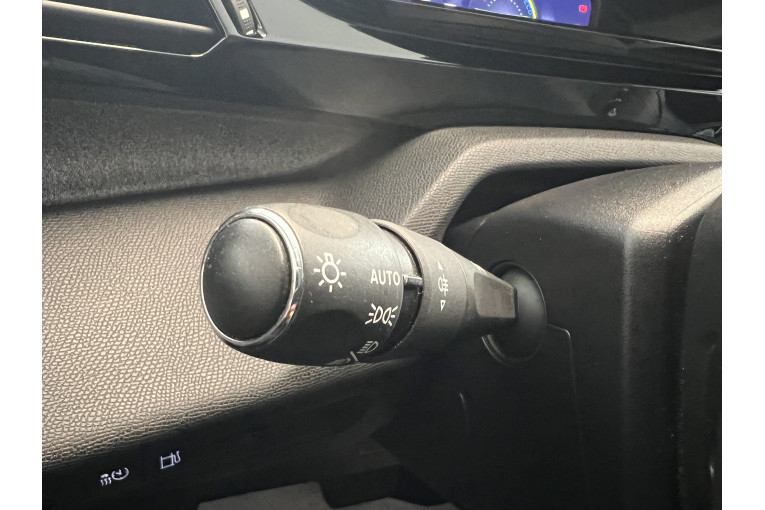 PEUGEOT 308 SW PHEV 180 e-EAT8 occasion Épinal 5