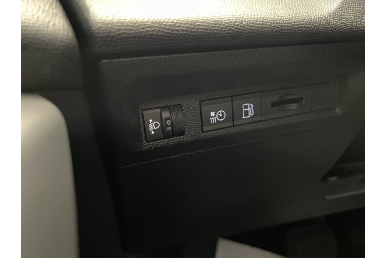 PEUGEOT 308 SW PHEV 180 e-EAT8 occasion Épinal 7
