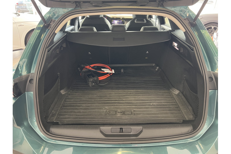 PEUGEOT 308 SW PHEV 180 e-EAT8 occasion Épinal 13