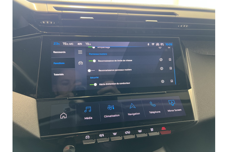 PEUGEOT 308 SW PHEV 180 e-EAT8 occasion Épinal 28
