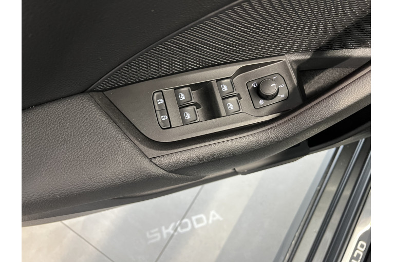 SKODA Octavia Combi 2.0 TDI 150 ch SCR DSG7 occasion Épinal 34