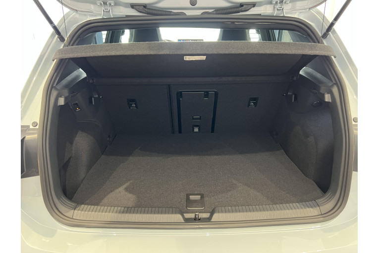 VOLKSWAGEN Golf 1.5 eHybrid 272 DSG6 occasion Épinal 9