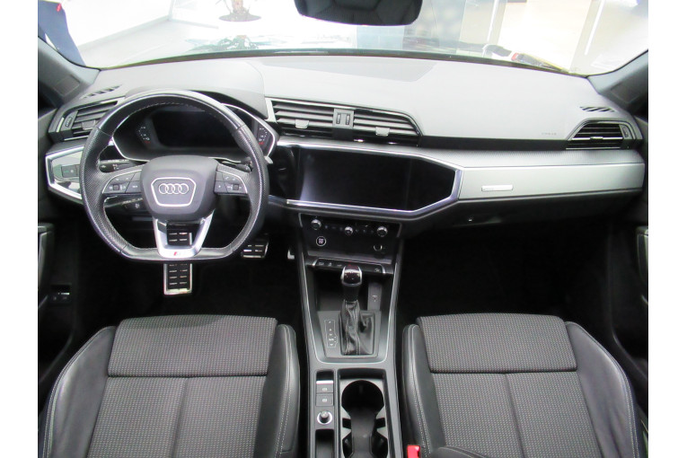 AUDI Q3 45 TFSIe 245 ch S tronic 6 occasion Épinal 9