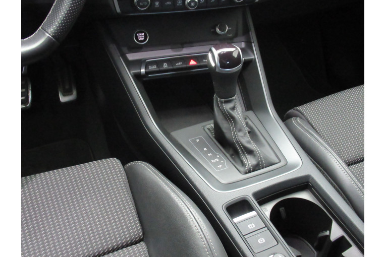 AUDI Q3 45 TFSIe 245 ch S tronic 6 occasion Épinal 15