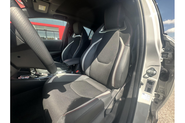 TOYOTA Corolla Hybride 140ch occasion Chenôve 15